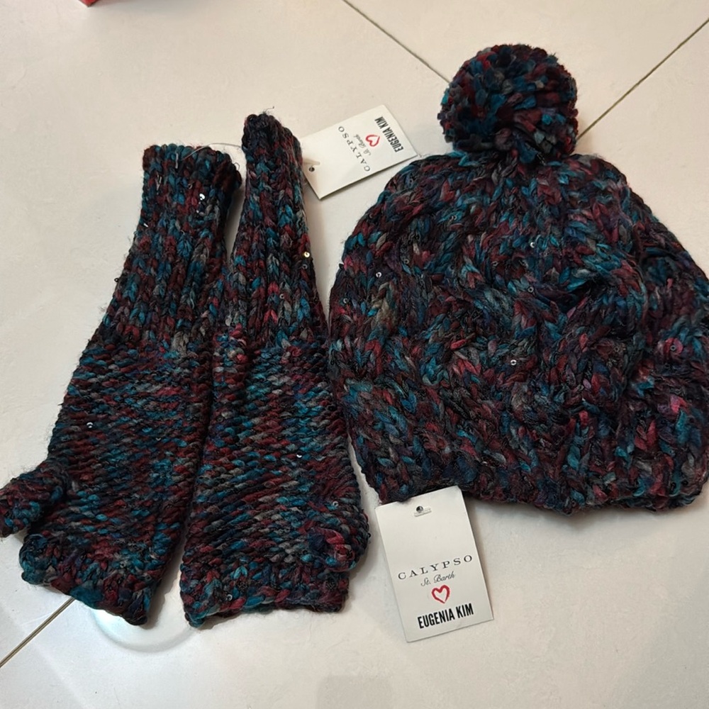 NWT Calypso St Barth by Eugenia Kim multicolored fingerless gloves and hat.